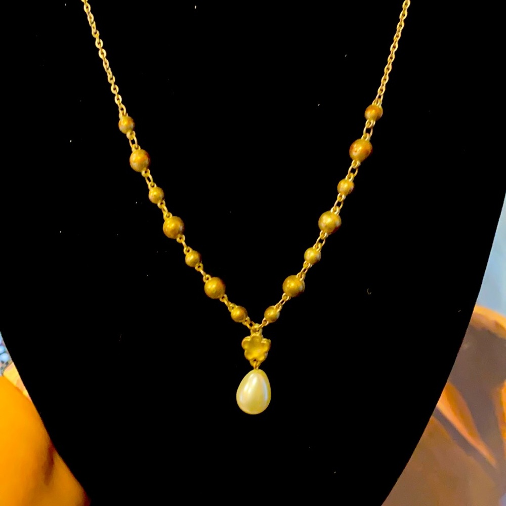 Vintage drop faux pearl 11in necklace
